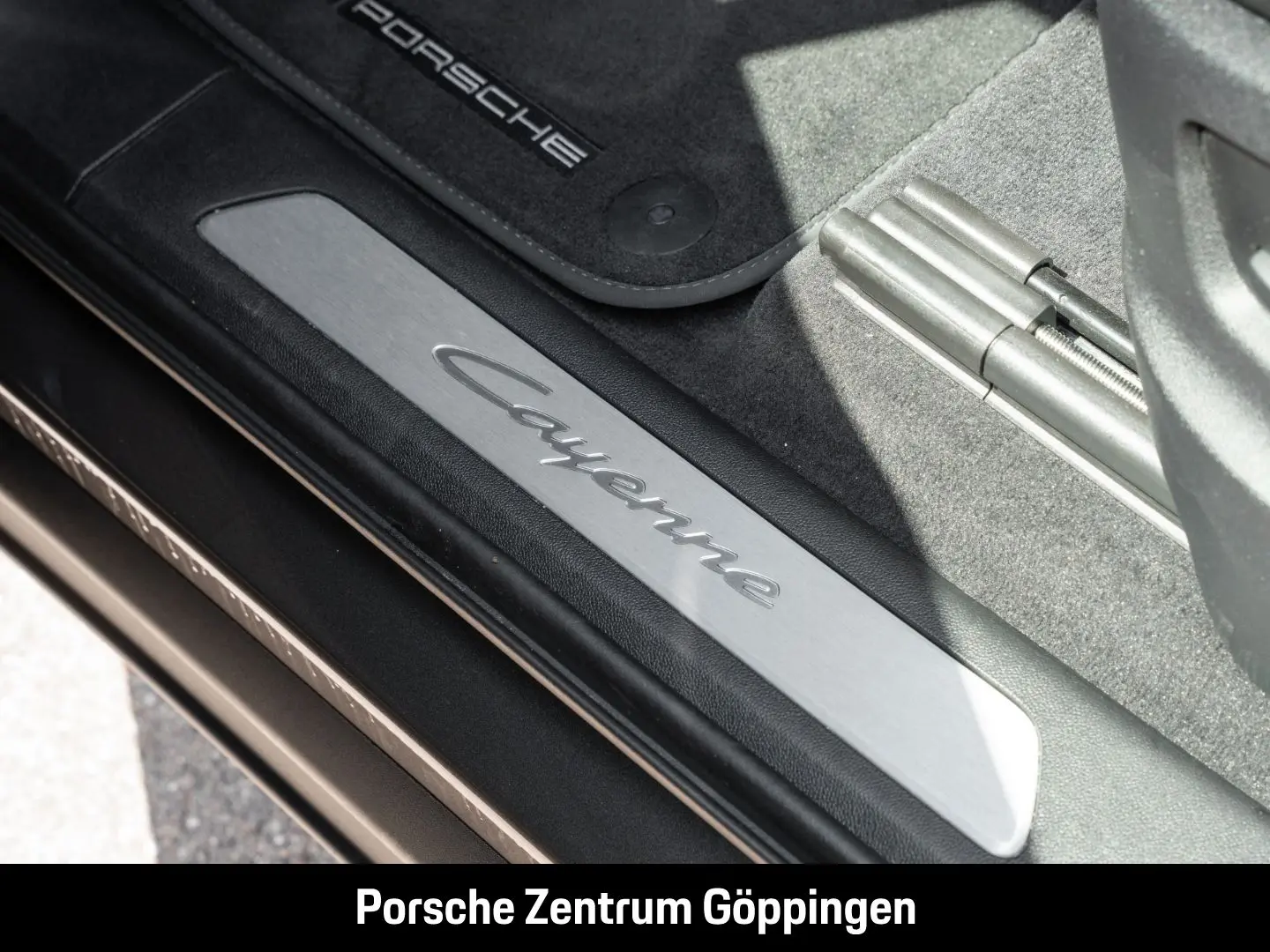 Cayenne E-Hybrid Sport-Chrono Panoramadach LED