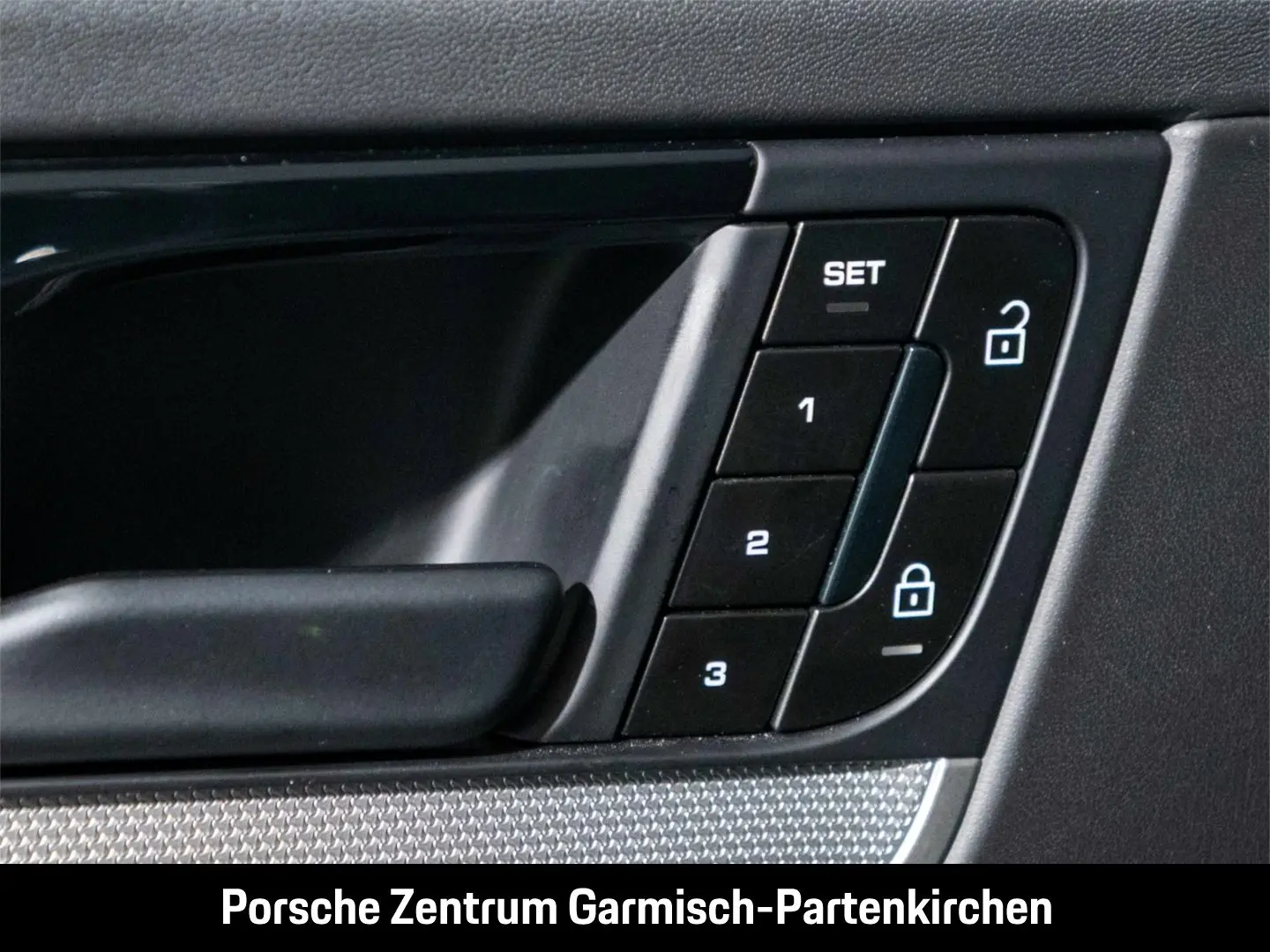 Cayenne E-Hybrid LenkradHZG 360 Kamera Memory