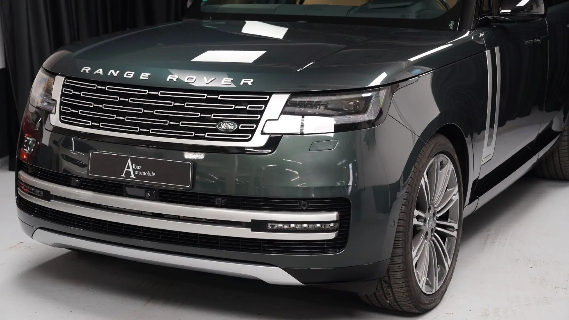 RangeRover P530 Autobiography  360 Massage AHK