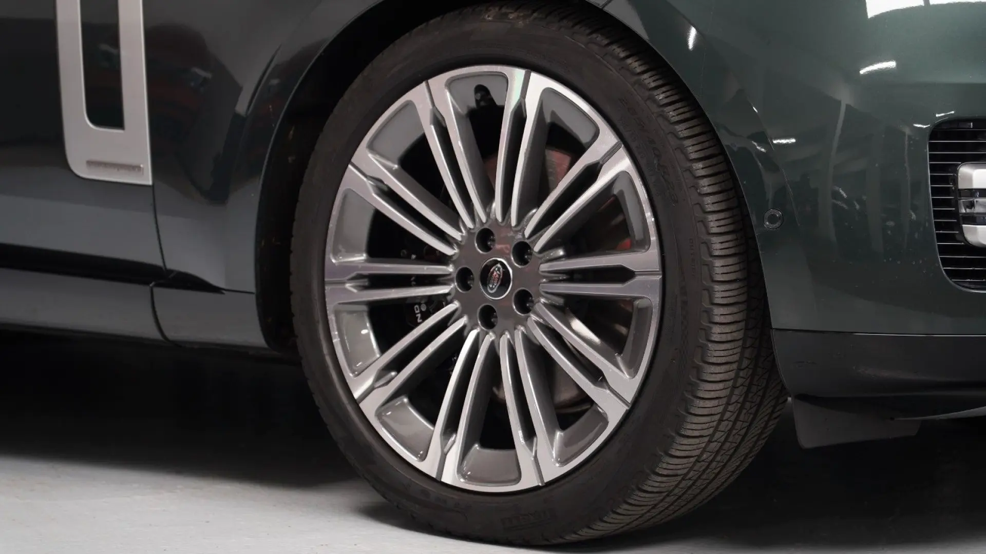 RangeRover P530 Autobiography  360 Massage AHK