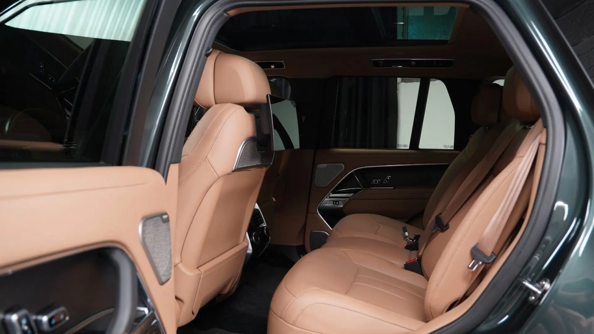 RangeRover P530 Autobiography  360 Massage AHK