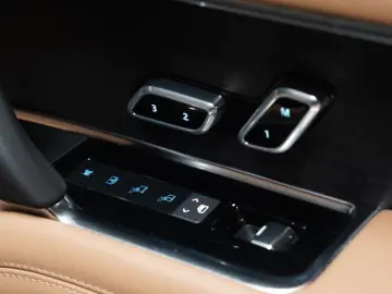 RangeRover P530 Autobiography  360 Massage AHK