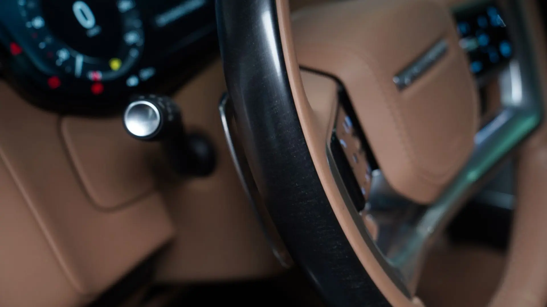 RangeRover P530 Autobiography  360 Massage AHK