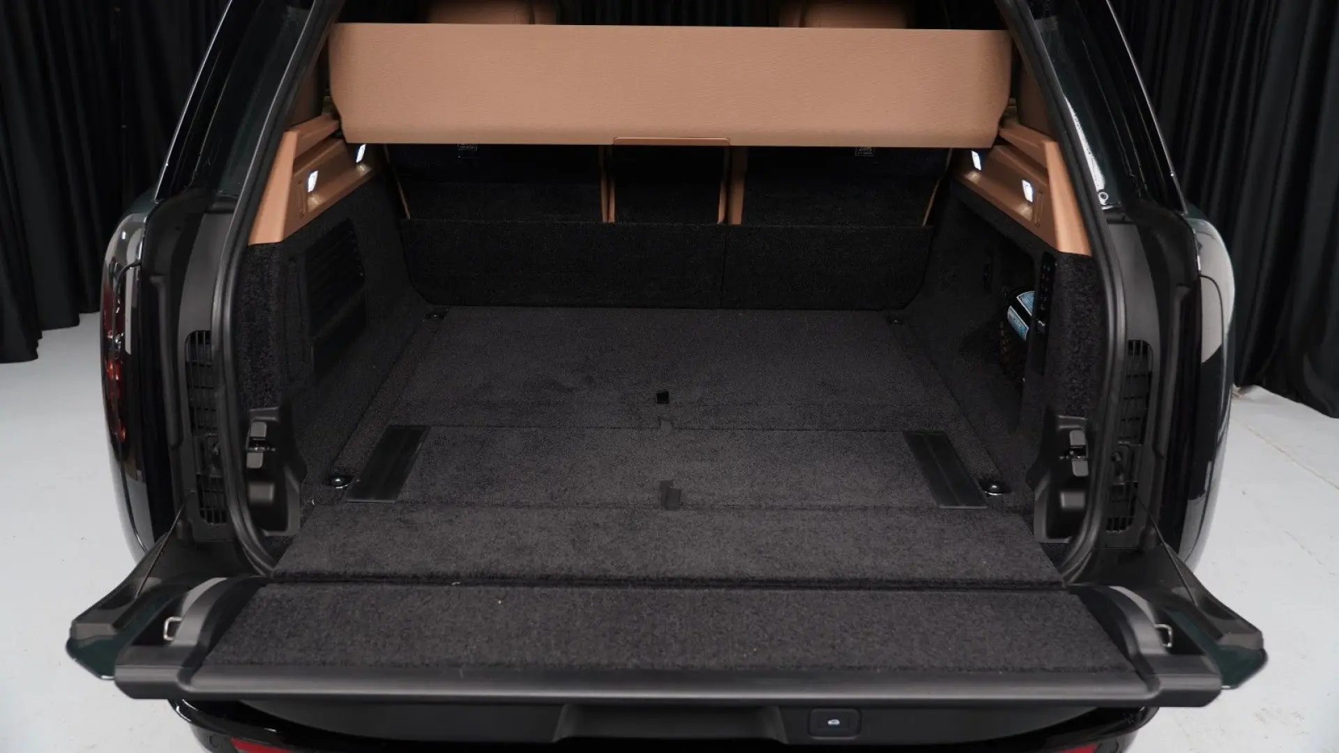 RangeRover P530 Autobiography  360 Massage AHK