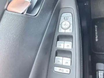 SANTA FE Signature Plug-In Hybrid 4WD 1.6 T-GDI