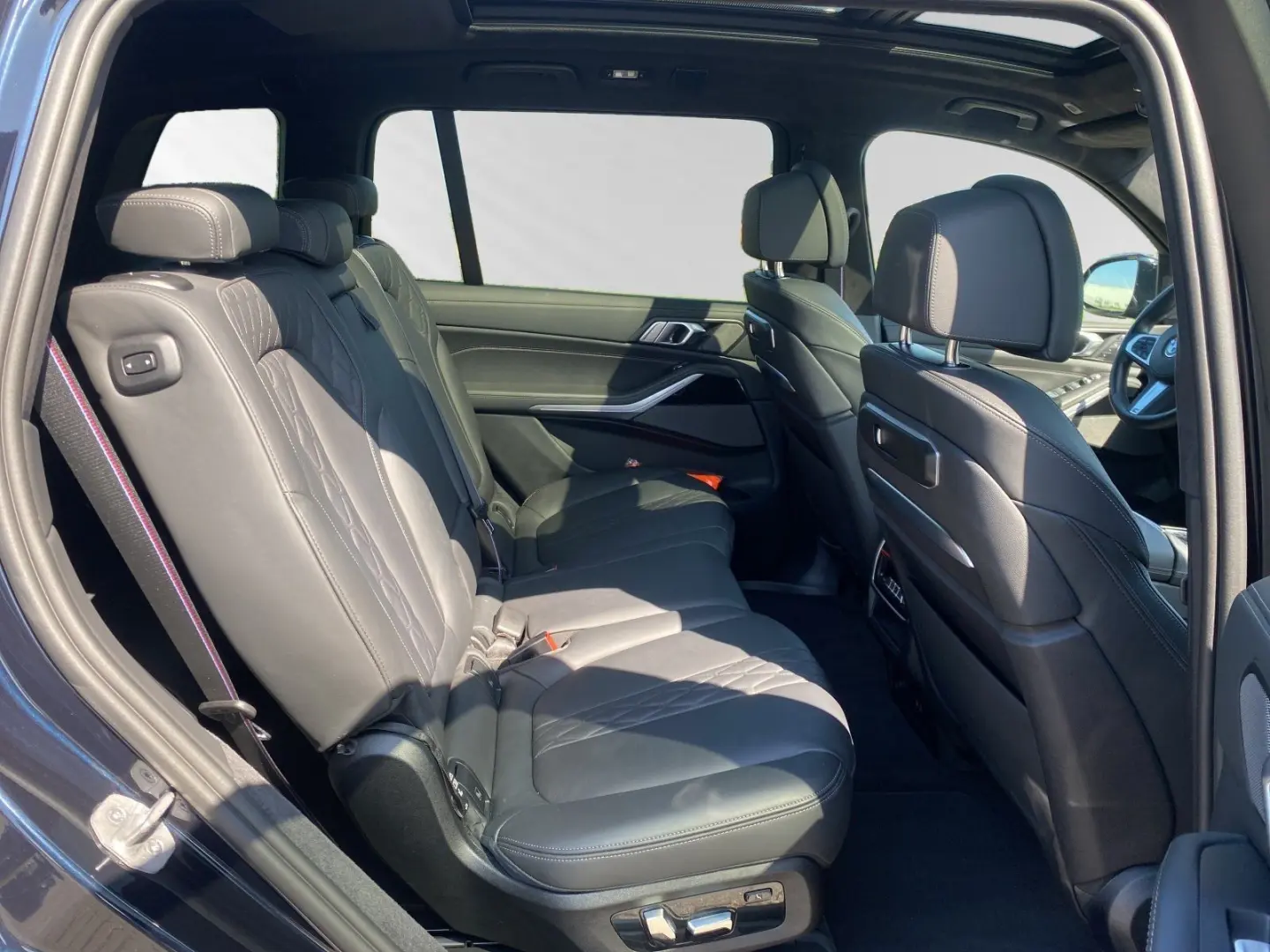 X7 xDrive40d M Sport Pro SkyLounge AHK Massage
