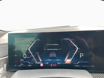 X7 xDri 40d M Sport Pro Executive B&W Sky Iconic