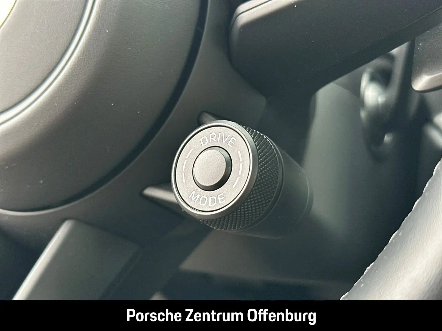 Cayenne E-Hybrid HUD Luftfeder. El. Panodach Nav