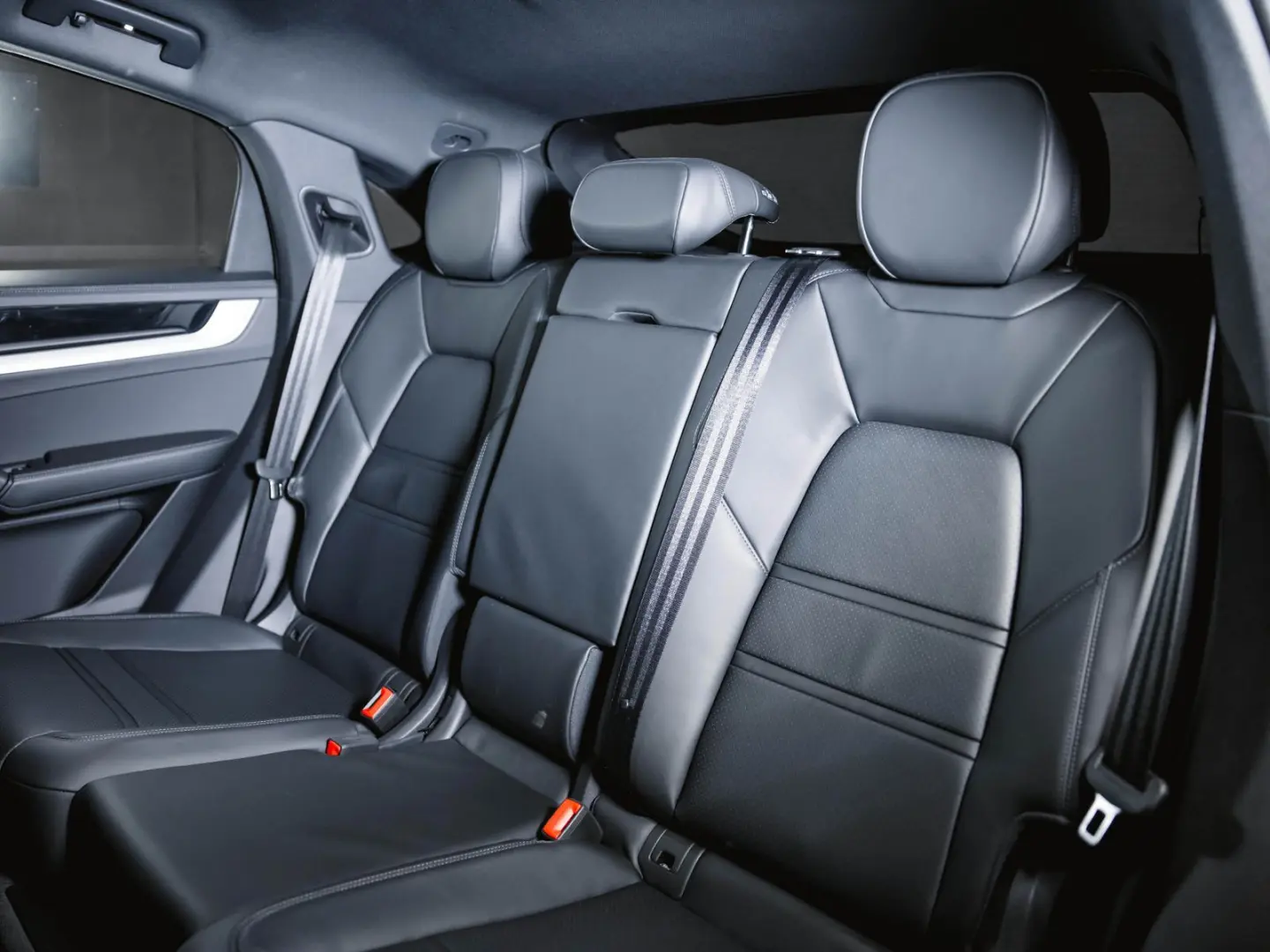 Cayenne Coupé Luftfederung Head-Up InnoDrive