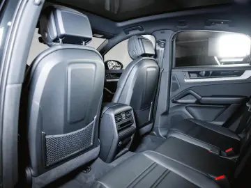 Cayenne Coupé Luftfederung Head-Up InnoDrive