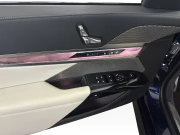 740d xDrive Limousine M Sport TOP AUSSTATTUNG TO