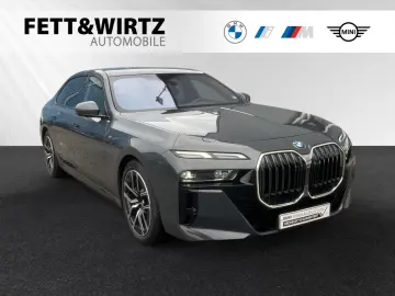 740d xDrive M Sport SkyLounge Standhzg. Autobahn
