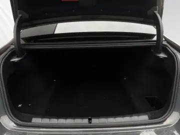 740d xDrive M Sport SkyLounge Standhzg. Autobahn