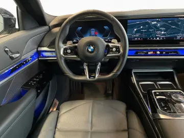 740d xdr M Sport StHz Sky DAPro PAPro AHK Iconic