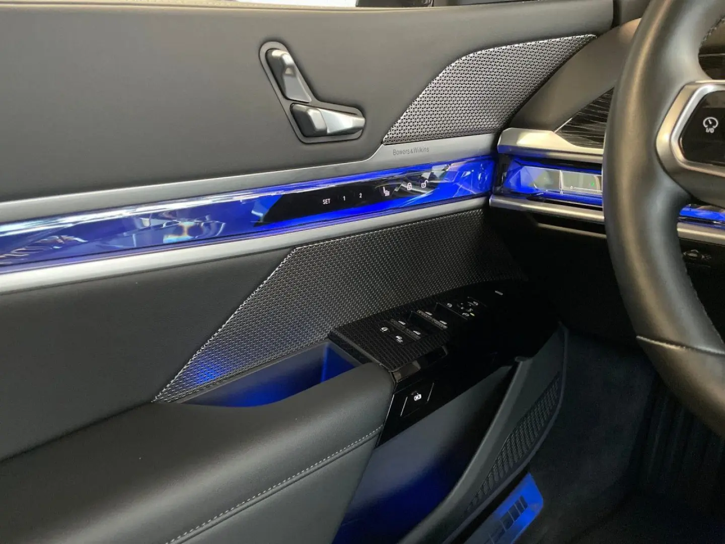 740d xdr M Sport StHz Sky DAPro PAPro AHK Iconic