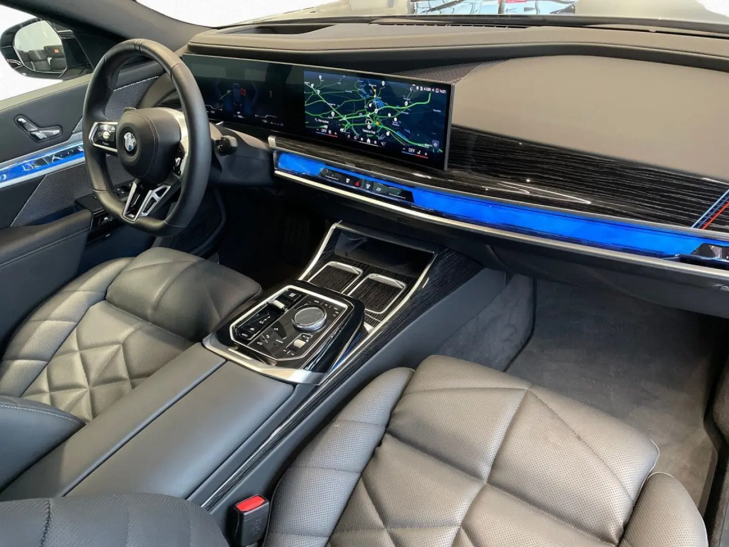 740d xdr M Sport StHz Sky DAPro PAPro AHK Iconic