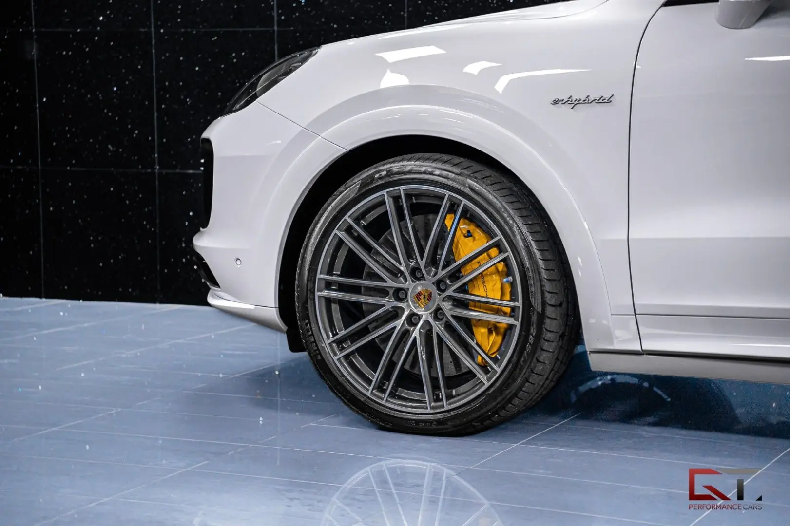 Cayenne Turbo S E-Hyb Coupé Frane Ceramice