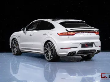 Cayenne Turbo S E-Hyb Coupé Frane Ceramice