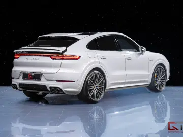 Cayenne Turbo S E-Hyb Coupé Frane Ceramice