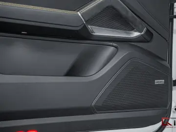 Cayenne Turbo S E-Hyb Coupé Frane Ceramice