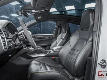 Cayenne Turbo S E-Hyb Coupé Frane Ceramice