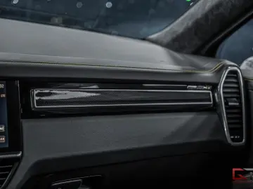 Cayenne Turbo S E-Hyb Coupé Frane Ceramice