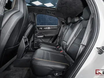 Cayenne Turbo S E-Hyb Coupé Frane Ceramice