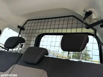 Ford Tourneo Courier 1.0 EcoBoost Titanium