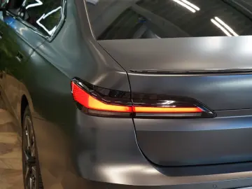 740dxDRIVE B&W INDIVIDUAL TOW SERVICE 86.529€NET