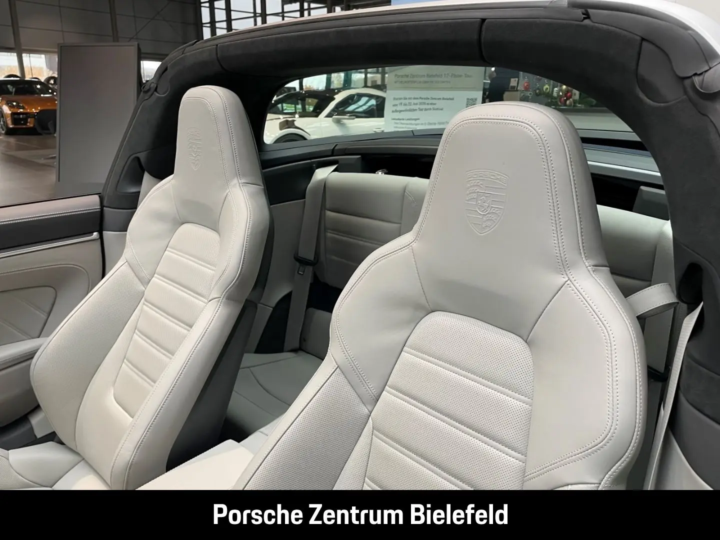 992 911 Targa 4 GTS Ipanemablau HA-Lenkung BOSE