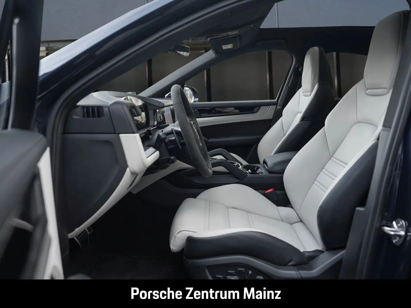 Cayenne S Coupe HA-Lenkung InnoDrive BOSE 21-Zol