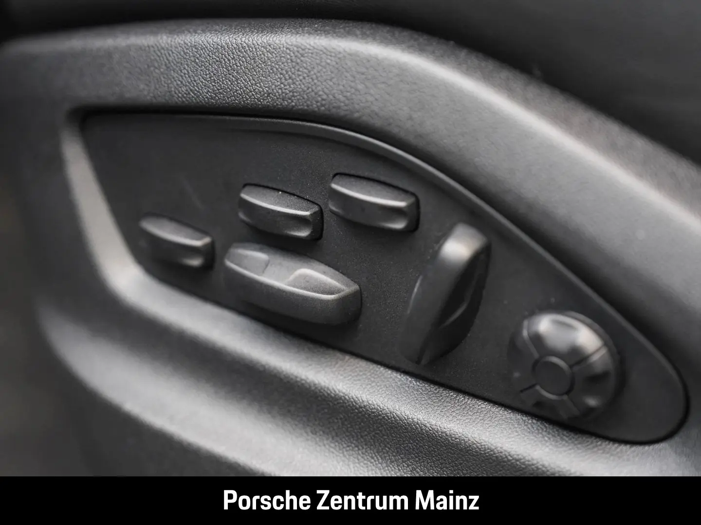 Cayenne S Coupe HA-Lenkung InnoDrive BOSE 21-Zol