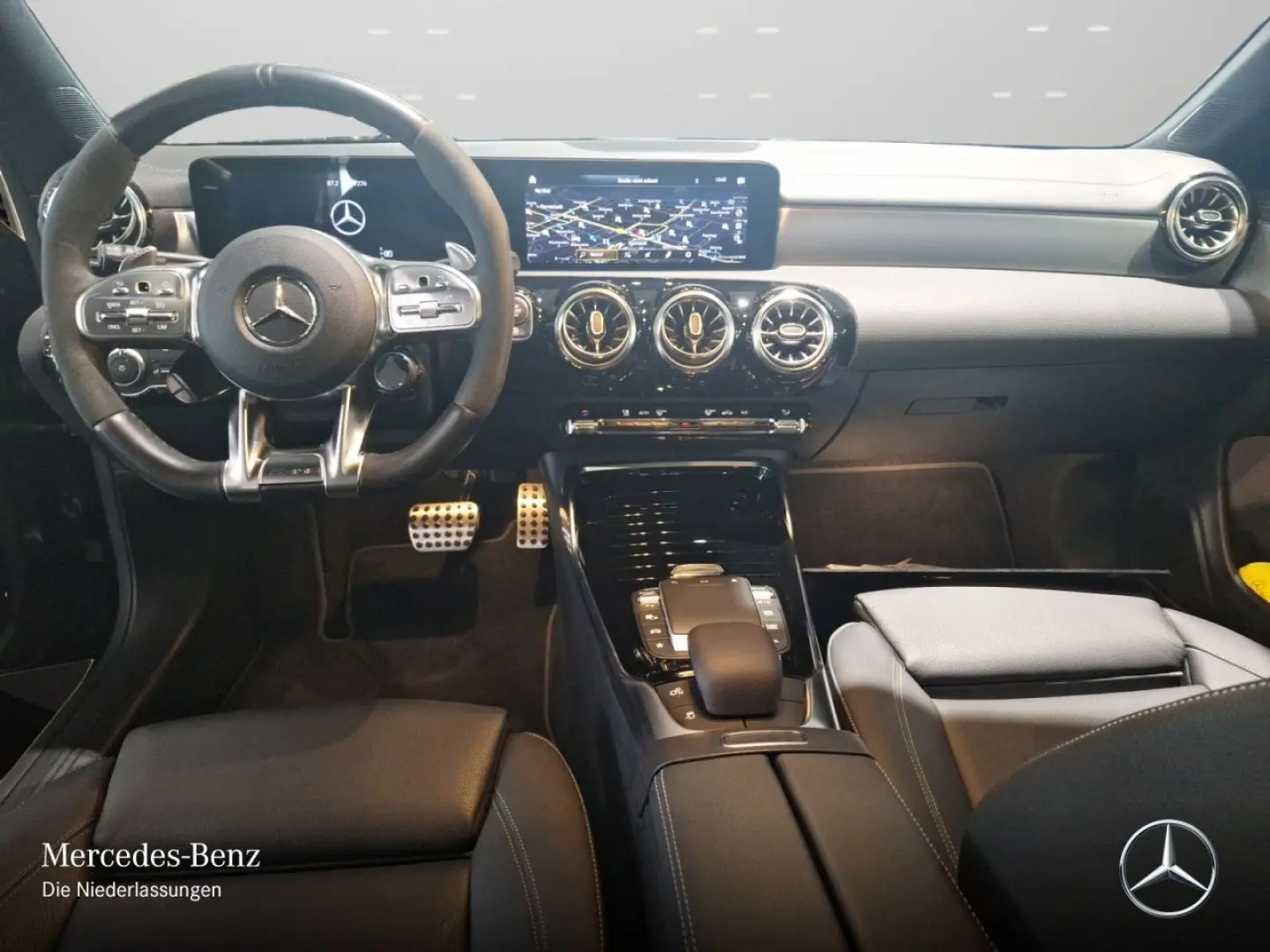 CLA 45 AMG S 4M  Coupé Aero Drivers Pano 360