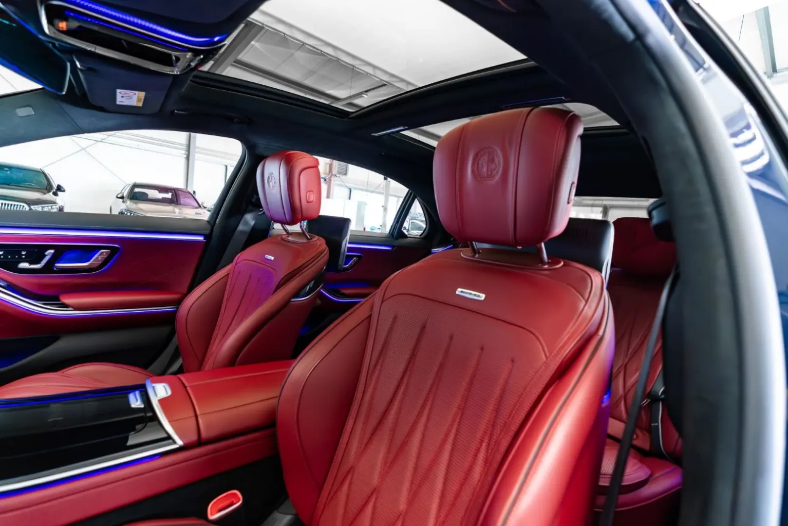 S 63 AMG e 4M Perf   Red Interior   Carbon