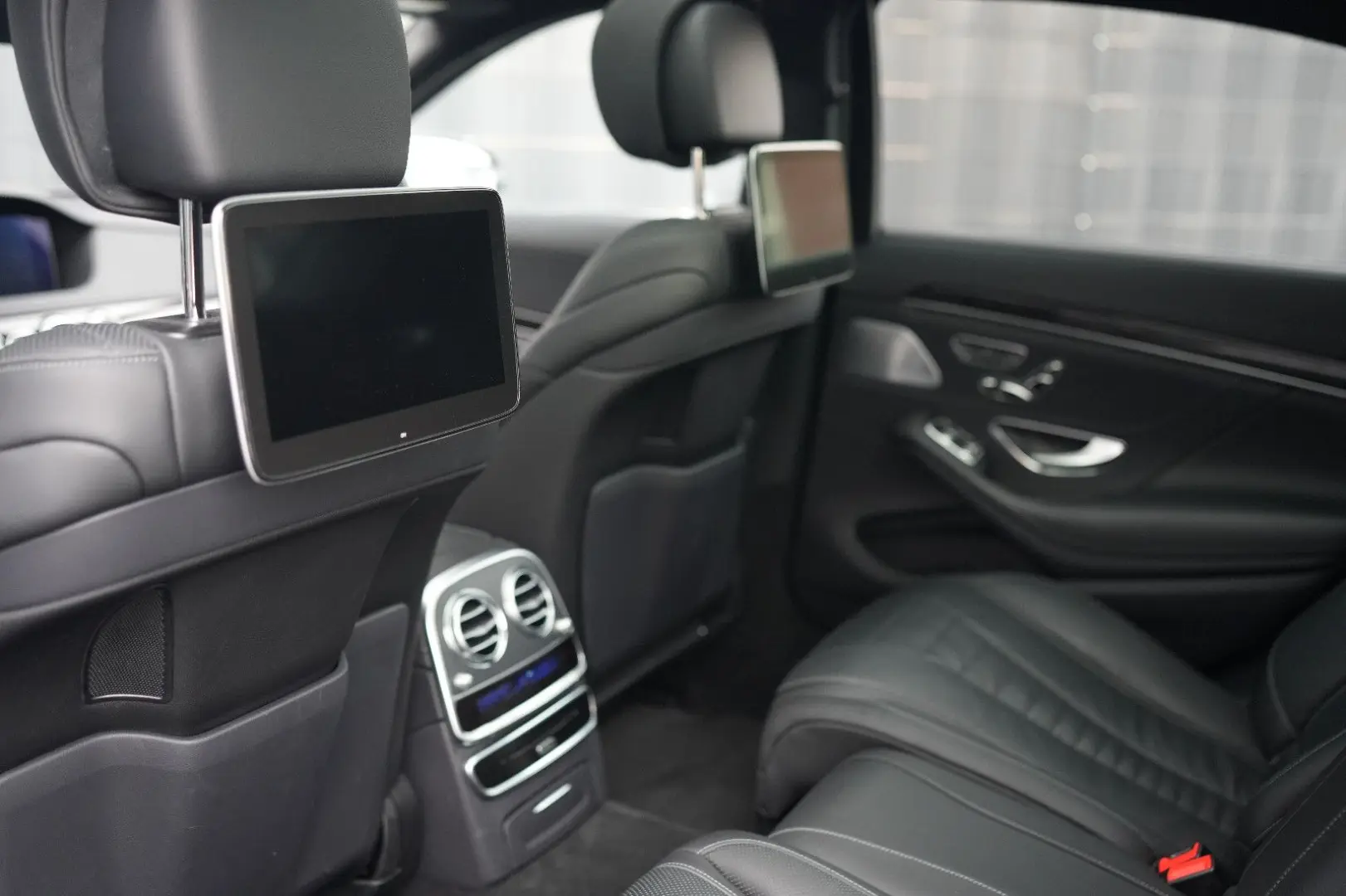 S 560 e L 9G-TRONIC PANO 360 LEDER MULTIBEAM-LED