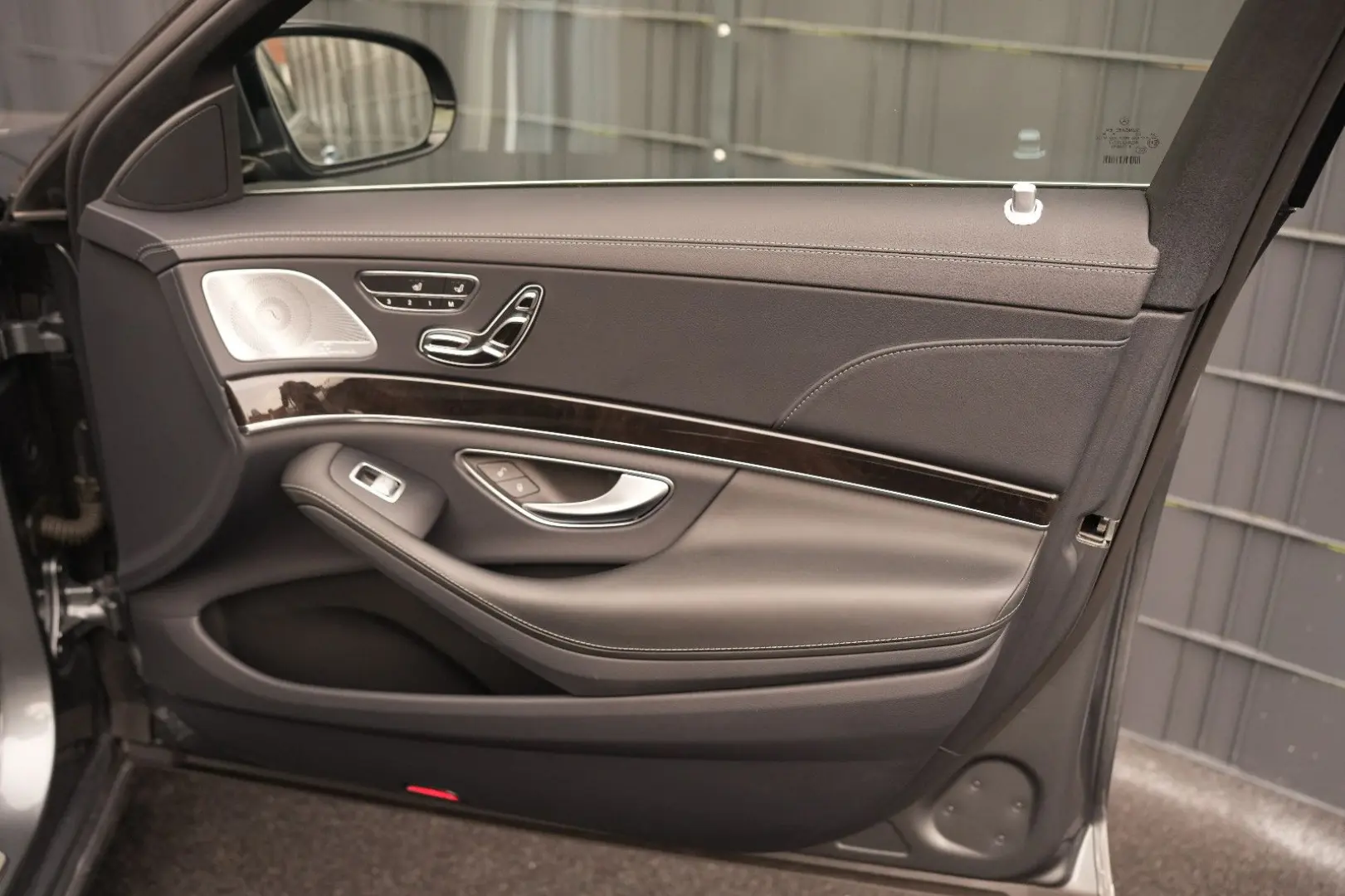 S 560 e L 9G-TRONIC PANO 360 LEDER MULTIBEAM-LED