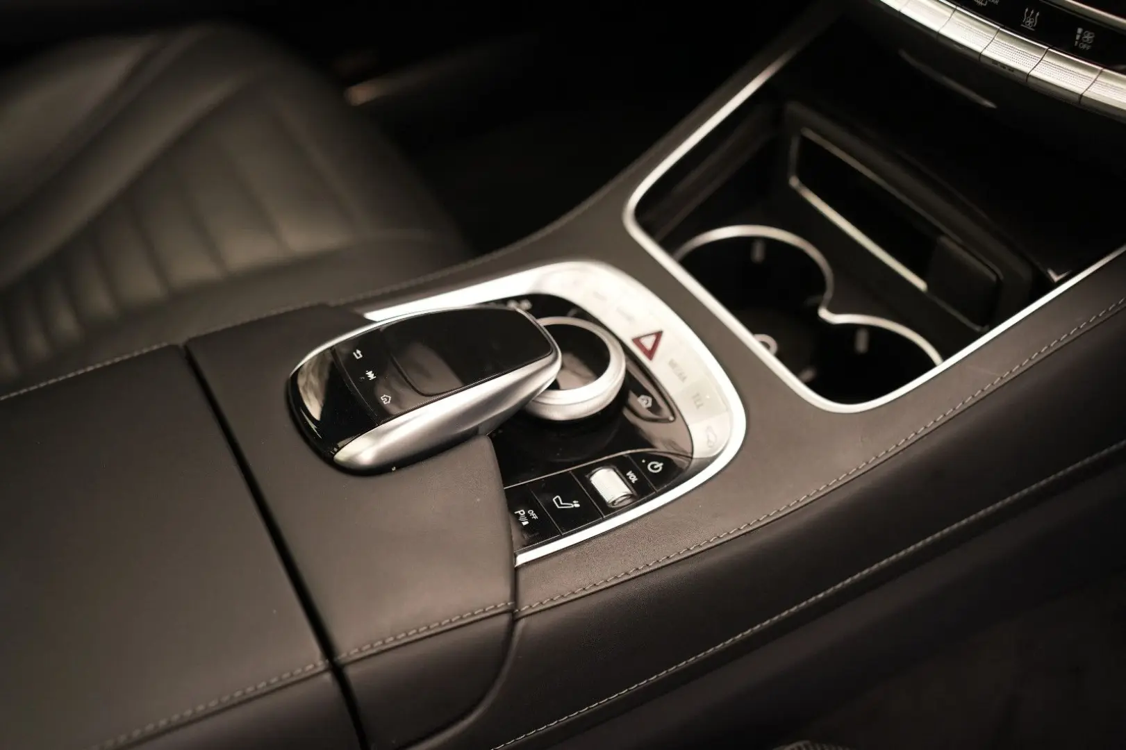 S 560 e L 9G-TRONIC PANO 360 LEDER MULTIBEAM-LED