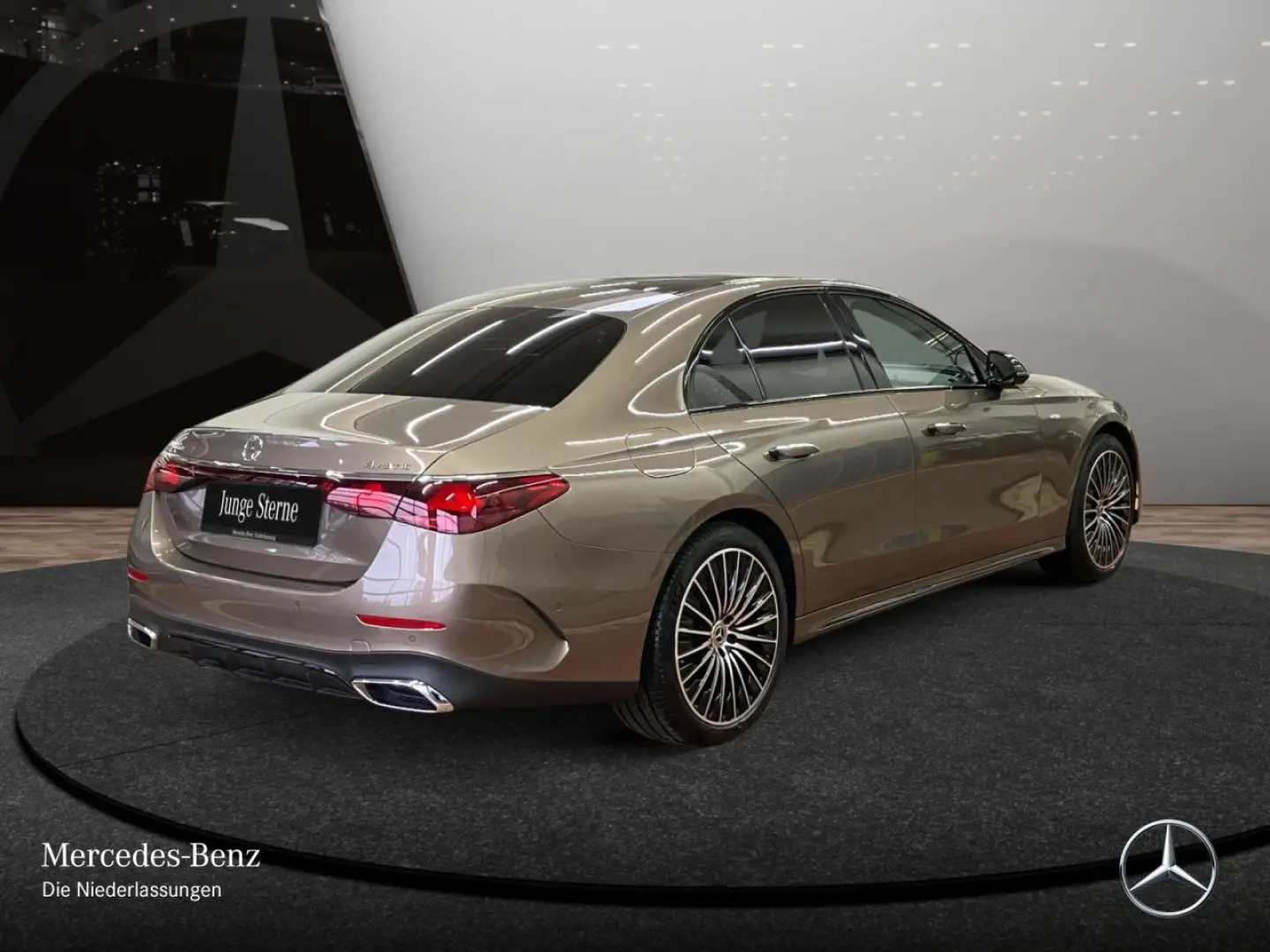 E 400 e 4M AMG Prem  PANO AHK 20  NIGHT 20  HA-L