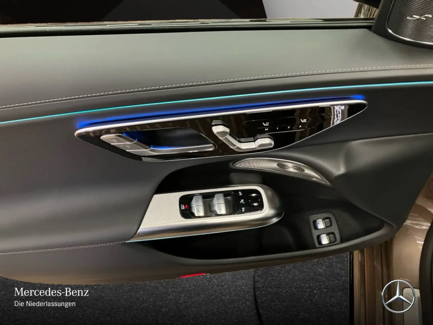 E 400 e 4M AMG Prem  PANO AHK 20  NIGHT 20  HA-L