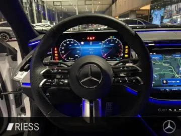 E 450 4M AMG AIRMATIC PANO AHK STDHZG HEAD UP