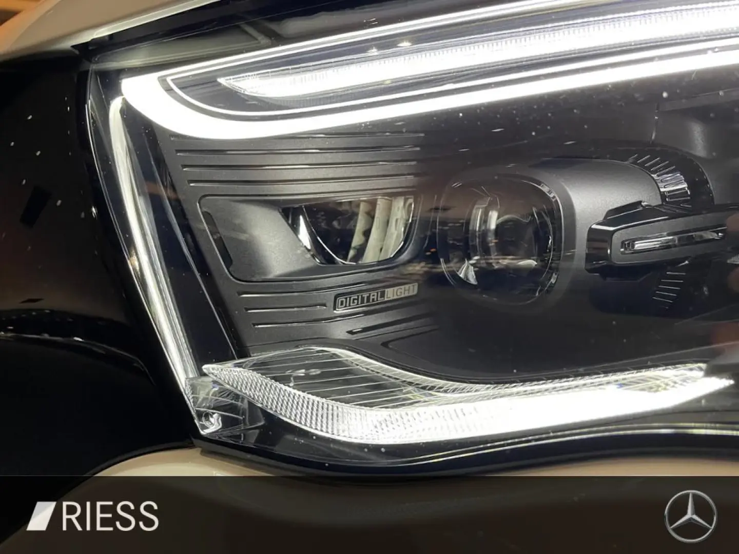 E 450 4M AMG AIRMATIC PANO AHK STDHZG HEAD UP