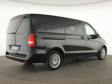 V 220d lang AHK Navi CarPlay Rückfahrkamera