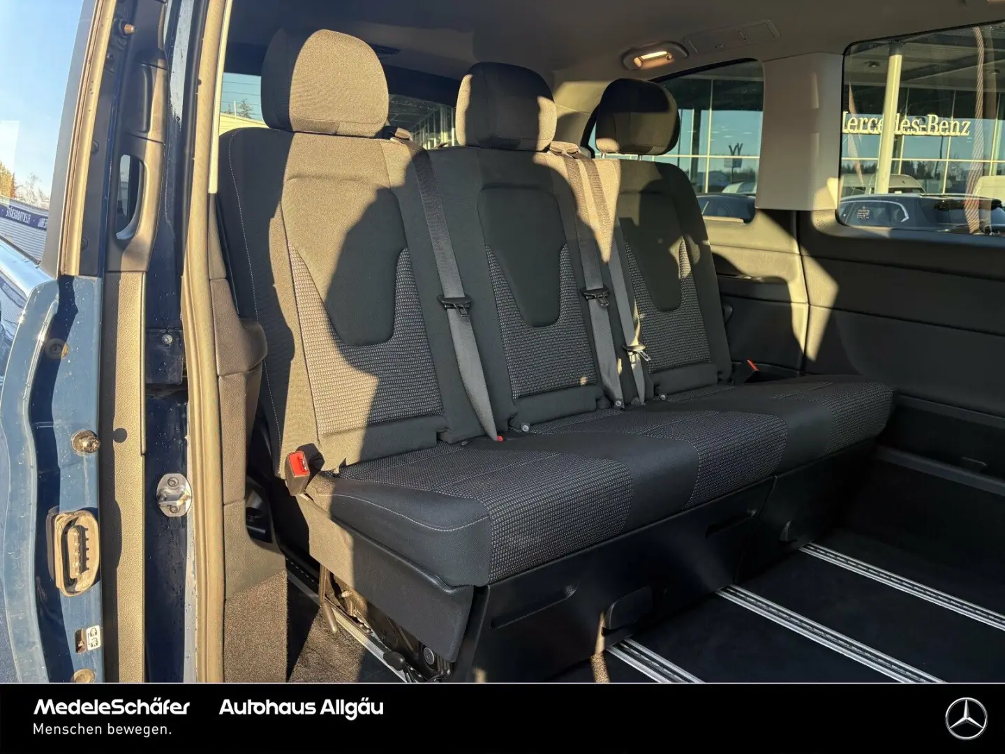 V 220 d EDITION Kompakt LIEGEPAKET KAMERA 9G