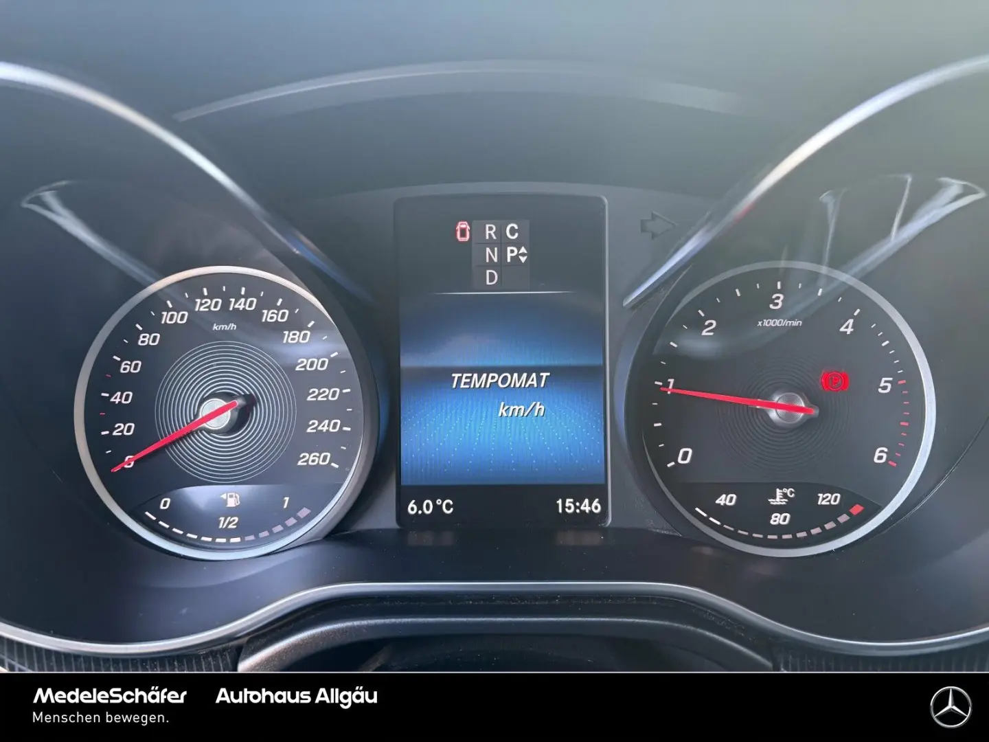 V 220 d EDITION Kompakt LIEGEPAKET KAMERA 9G