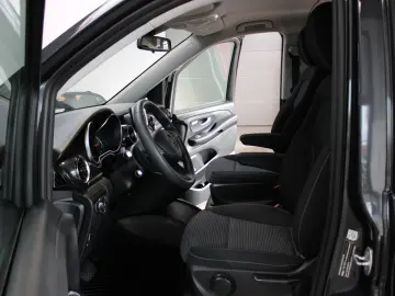 V 220d 9G  RISE  Kompakt Navi Kamera Liege-Paket