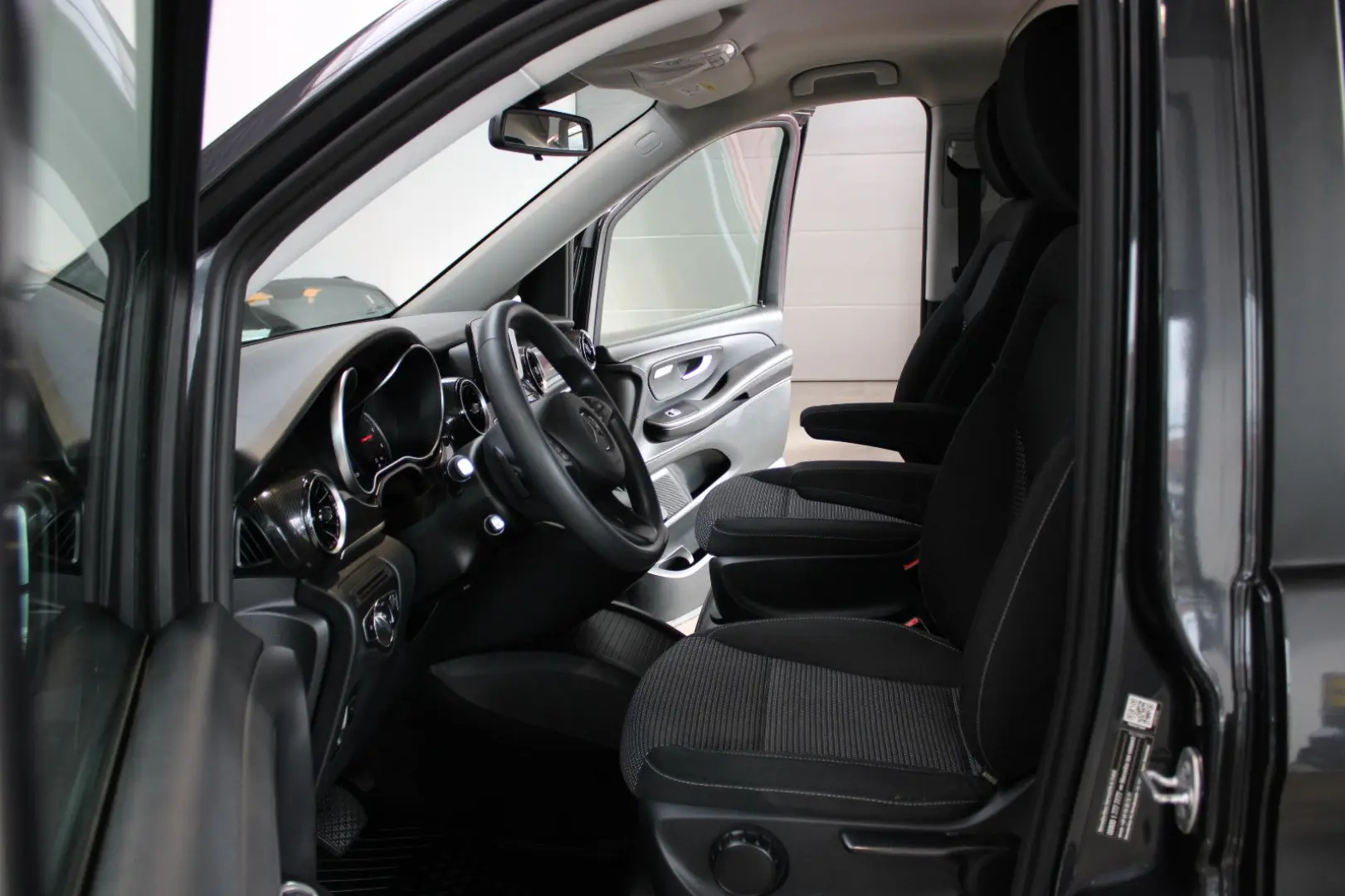 V 220d 9G  RISE  Kompakt Navi Kamera Liege-Paket