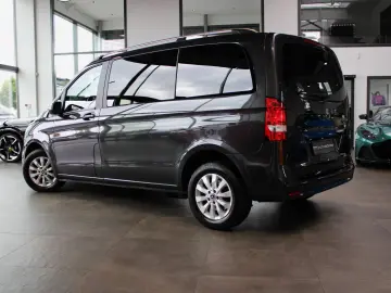 V 220d 9G  RISE  Kompakt Navi Kamera Liege-Paket