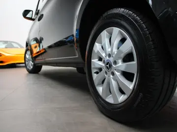 V 220d 9G  RISE  Kompakt Navi Kamera Liege-Paket