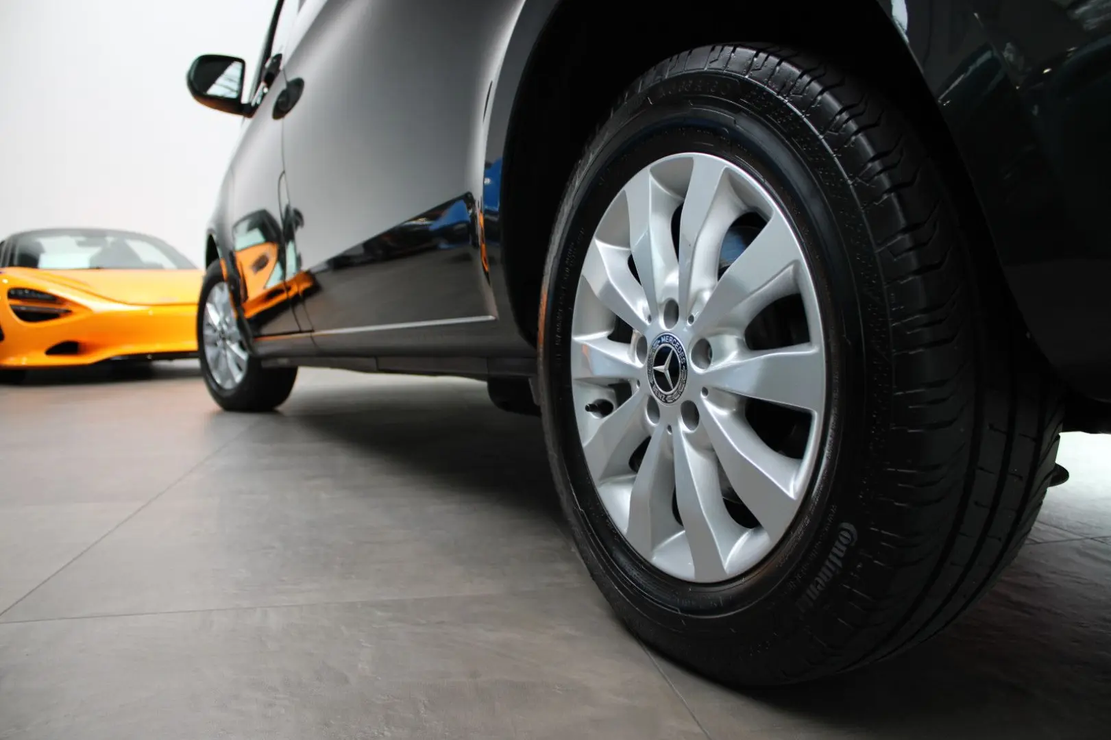 V 220d 9G  RISE  Kompakt Navi Kamera Liege-Paket