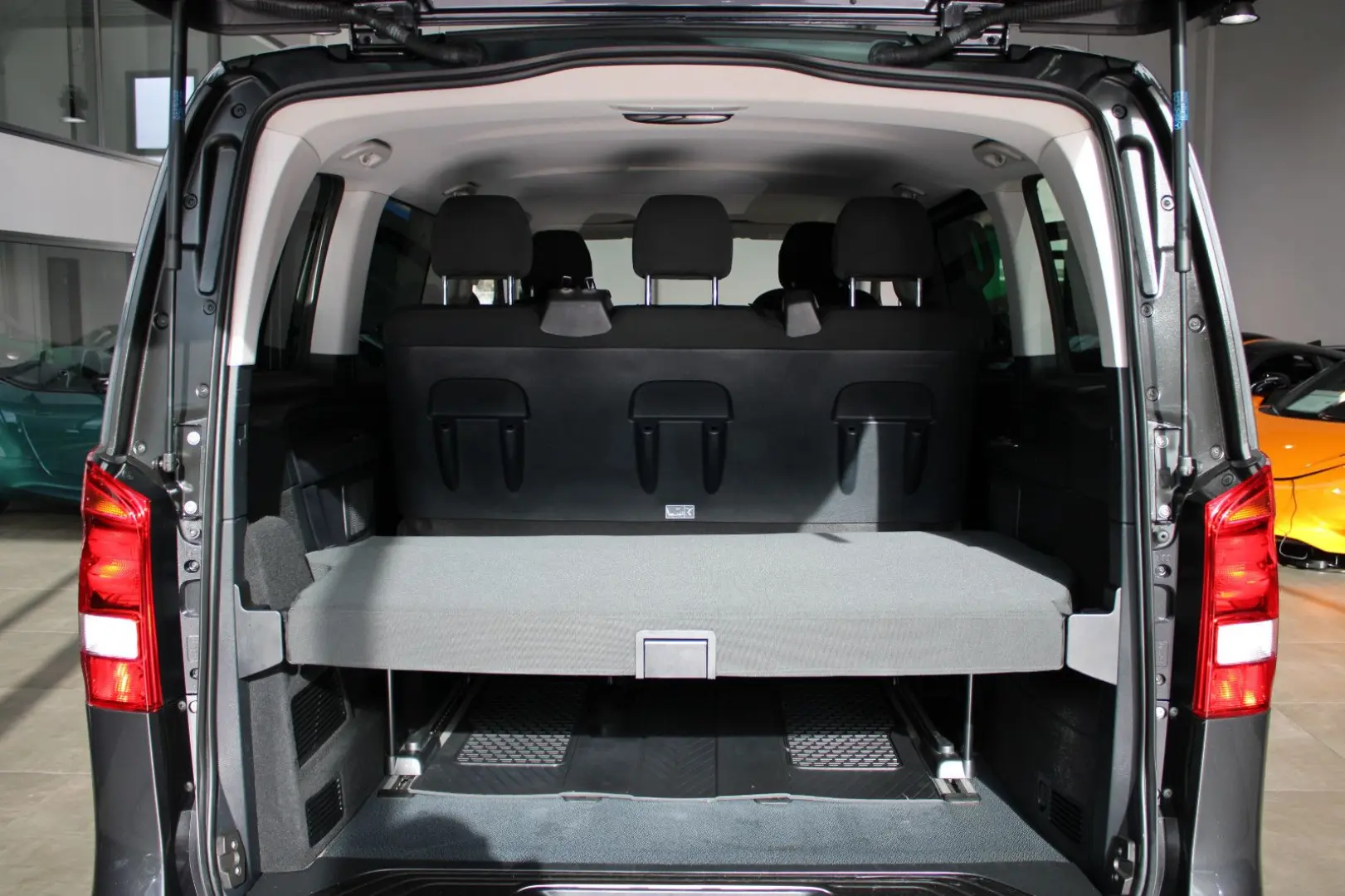 V 220d 9G  RISE  Kompakt Navi Kamera Liege-Paket